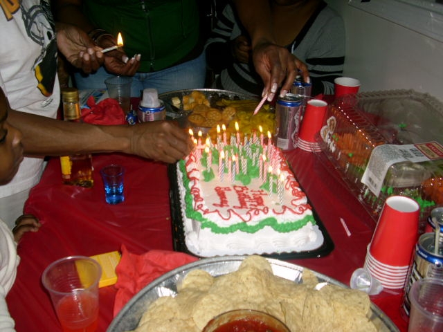 Too many candles on Teenies cake!!!