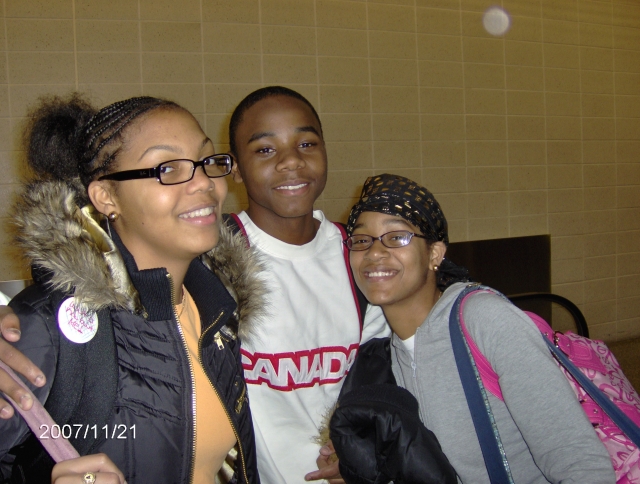 Children of Tre and Deidra Bryant-Aisha, Ricky and Ebony at Boston Airport enroute to Thanksgiving Family Garthering in Nashville